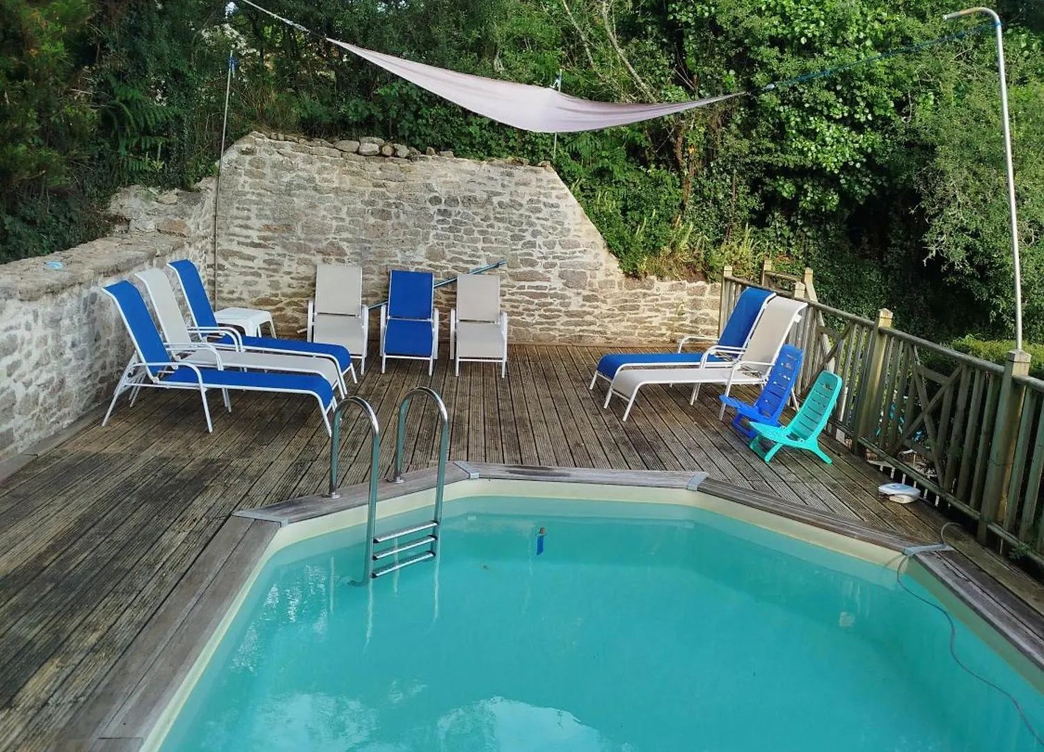 Gite Le Petit Chateau *** Malguenac